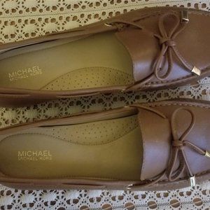 Michael Kors Sutton Moc Bow Detail Loafers